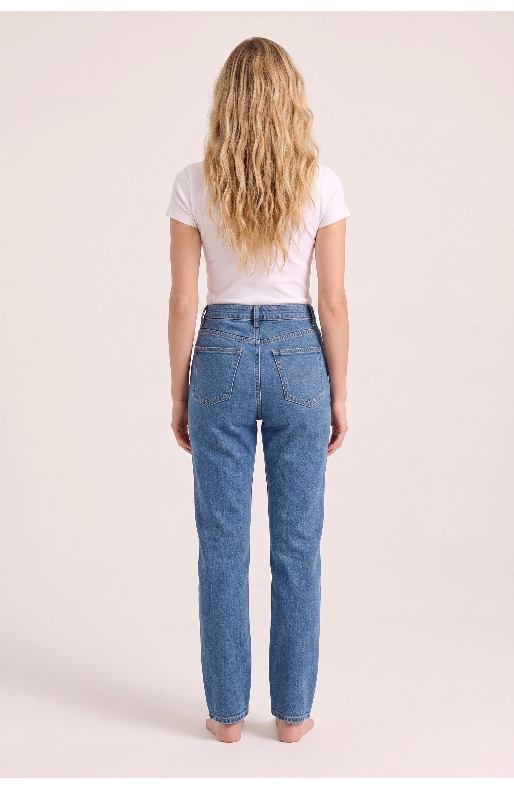 Women's Straight-Leg Jeans | High Rise | Five Pocket